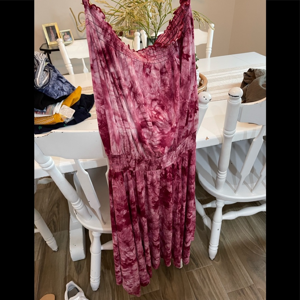 Strapless shark bite dress